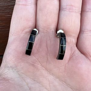 Vintage Onyx Inlay Curved Stud Earrings
